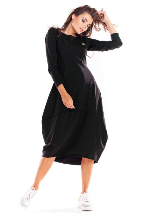 Sukienka midi rozszerzana i dopasowana z długim rękawem czarna M221