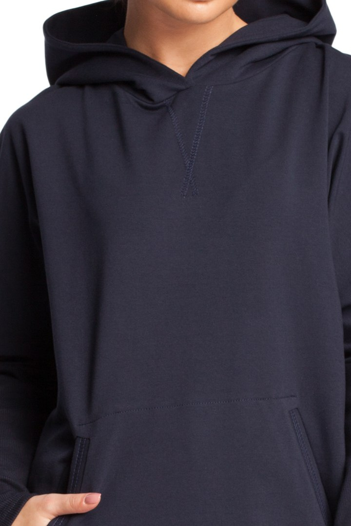 Bluza damska z kapturem i długim zwężonym rękawem granatowa B021 Bluza damska z kapturem i długim zwężonym rękawem granatowa B021