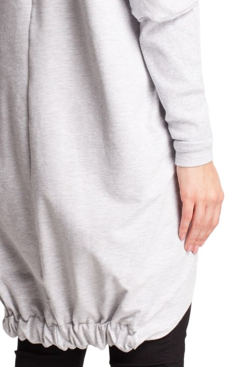 Bluza damska z kapturem i długim zwężonym rękawem popielata B021 Bluza damska z kapturem i długim zwężonym rękawem popielata B021