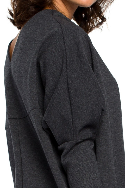 Bluza damska dresowa oversize z dekoltem V z tyłu grafitowa B094 Bluza damska dresowa oversize z dekoltem V z tyłu grafitowa B094