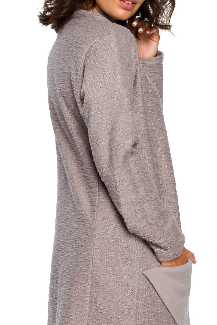 Sukienka midi oversize z wysokim dekoltem długi rękaw szara B098 Sukienka midi oversize z wysokim dekoltem długi rękaw szara B098