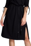 Sukienka z podciąganymi rękawami czarna b068