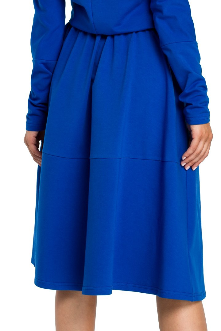 Sukienka rozkloszowana midi z gumką w pasie długi rękaw chabrowa B087