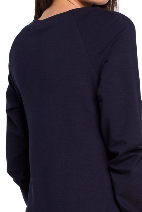 Długa bluza damska oversize z rozcięciami po bokach granatowa B101 Długa bluza damska oversize z rozcięciami po bokach granatowa B101