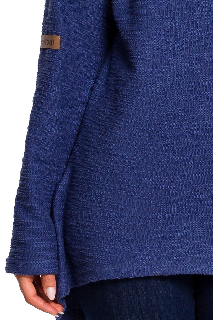 Bluza damska trapezowa z kapturem i kołnierzem dzianina indygo B131 Bluza damska trapezowa z kapturem i kołnierzem dzianina indygo B131