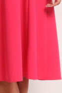 Sukienka klasyczna rozkloszowana z dekoltem w łódkę różowa A112