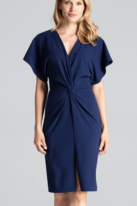 Elegancka sukienka midi z gumką w pasie i krótkim rękawem granatowa M687 Elegancka sukienka midi z gumką w pasie i krótkim rękawem granatowa M687