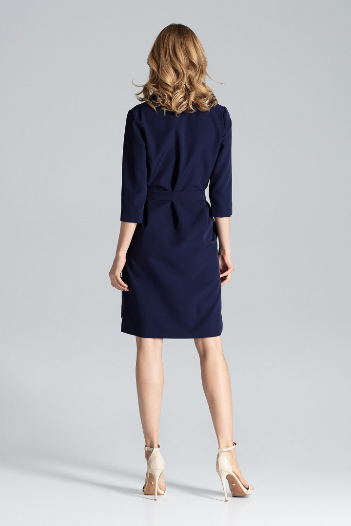 Elegancka sukienka midi wiązana w pasie z rękawem 3/4 granatowa M644 Elegancka sukienka midi wiązana w pasie z rękawem 3/4 granatowa M644