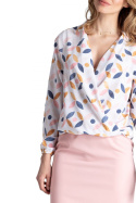 Elegancka bluzka damska z gumką i kopertowym dekoltem V biała M659