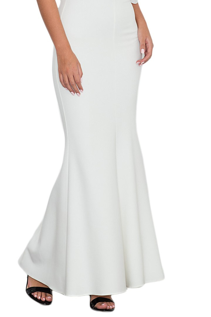 Elegancka sukienka maxi dopasowana z krótkim rękawem ecru M577 Elegancka sukienka maxi dopasowana z krótkim rękawem ecru M577