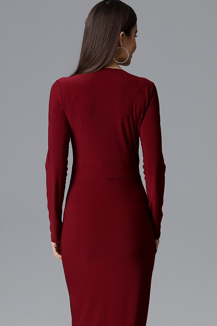 Elegancka sukienka maxi z długim rękawem i dekoltem V bordowa M636 Elegancka sukienka maxi z długim rękawem i dekoltem V bordowa M636