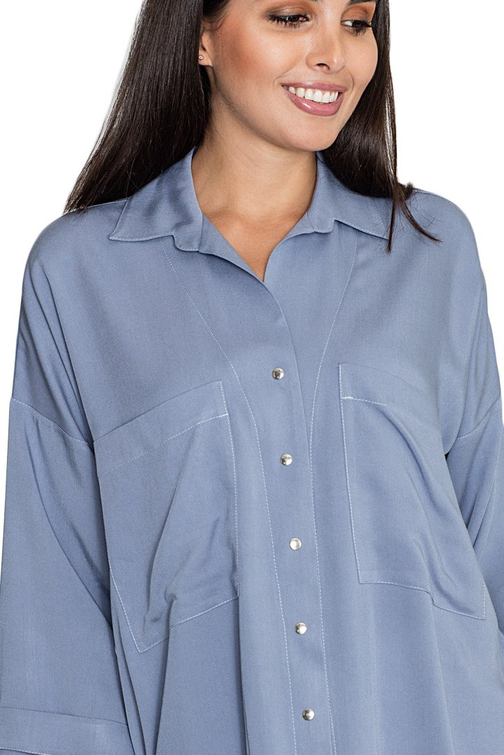Luźna koszula damska oversize z wiskozy z rękawem 3/4 niebieska M583 Luźna koszula damska oversize z wiskozy z rękawem 3/4 niebieska M583