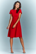 Elegancka sukienka midi rozkloszowana z krótkim rękawem czerwona A282