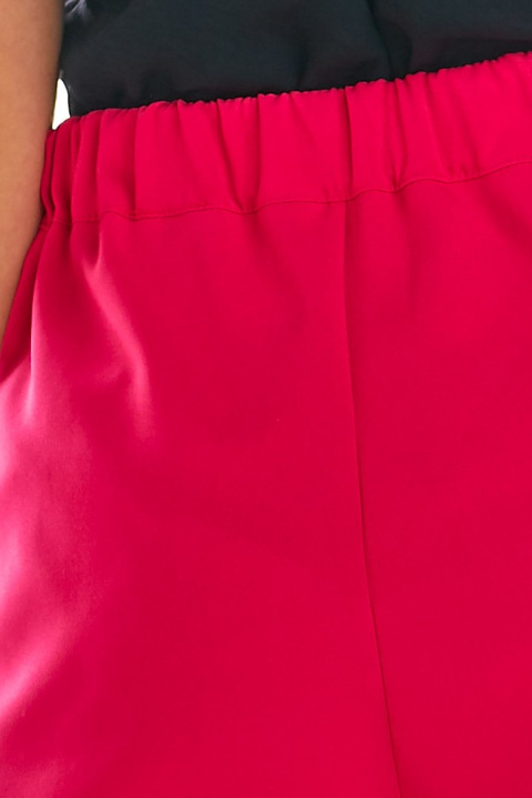 Eleganckie szorty damskie letnie na gumce z paskiem różowe A301 Eleganckie szorty damskie letnie na gumce z paskiem różowe A301
