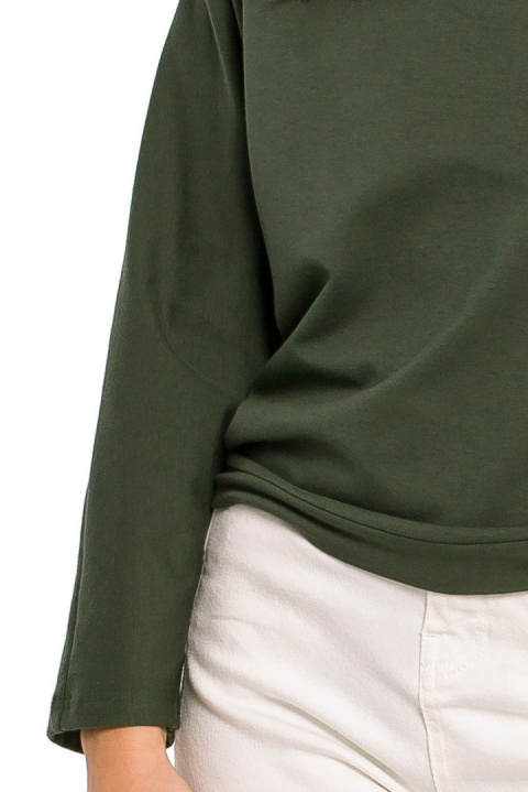 Bluza damska nietoperz tył na zakładkę z wiązaniem zielona B139 Bluza damska nietoperz tył na zakładkę z wiązaniem zielona B139