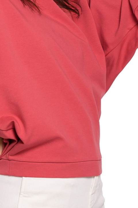 Bluza damska nietoperz tył na zakładkę z wiązaniem koralowa B139 Bluza damska nietoperz tył na zakładkę z wiązaniem koralowa B139