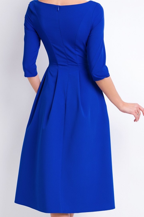 Elegancka sukienka midi rozkloszowana z dekoltem w łódkę niebieska A159 Elegancka sukienka midi rozkloszowana z dekoltem w łódkę niebieska A159