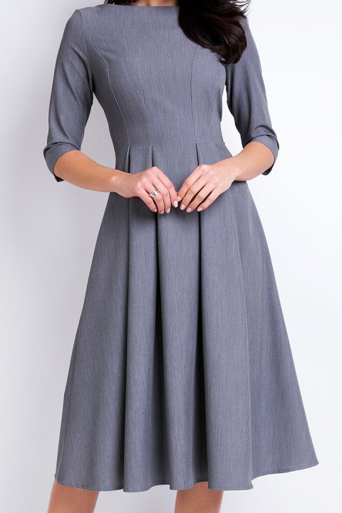 Elegancka sukienka midi rozkloszowana z dekoltem w łódkę szara A159 Elegancka sukienka midi rozkloszowana z dekoltem w łódkę szara A159