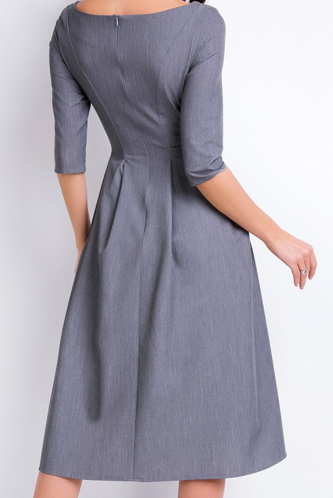 Elegancka sukienka midi rozkloszowana z dekoltem w łódkę szara A159 Elegancka sukienka midi rozkloszowana z dekoltem w łódkę szara A159