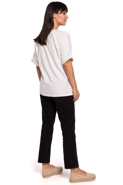 Bluzka damska oversize z głębokim dekoltem krótki rękaw ecru B147 Bluzka damska oversize z głębokim dekoltem krótki rękaw ecru B147
