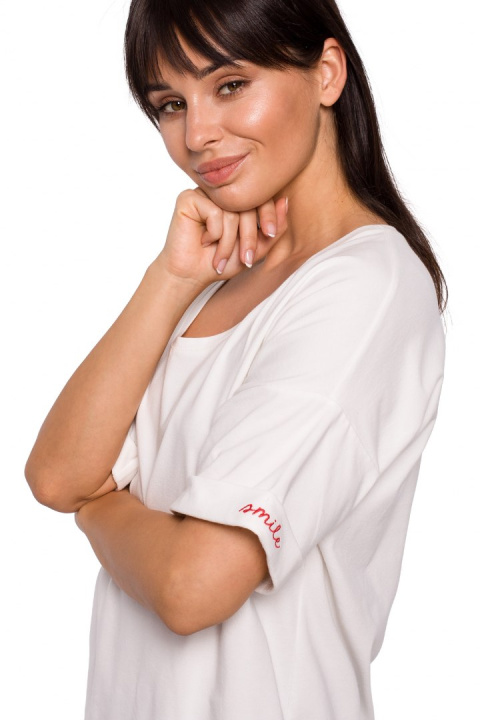 Bluzka damska oversize z głębokim dekoltem krótki rękaw ecru B147 Bluzka damska oversize z głębokim dekoltem krótki rękaw ecru B147