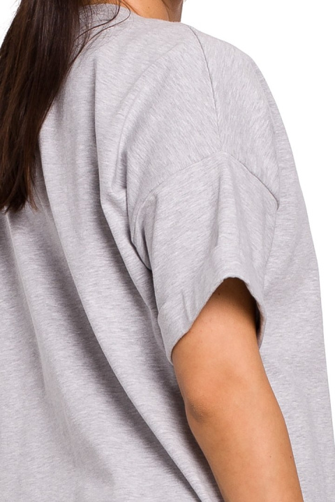 Bluzka damska oversize z głębokim dekoltem krótki rękaw szara B147 Bluzka damska oversize z głębokim dekoltem krótki rękaw szara B147