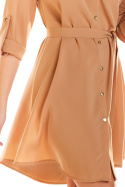 Sukienka koszulowa mini zapinana z paskiem wiązana beżowa M200