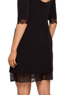 Elegancka sukienka midi z koronką i dekoltem na plecach czarna r.S me489