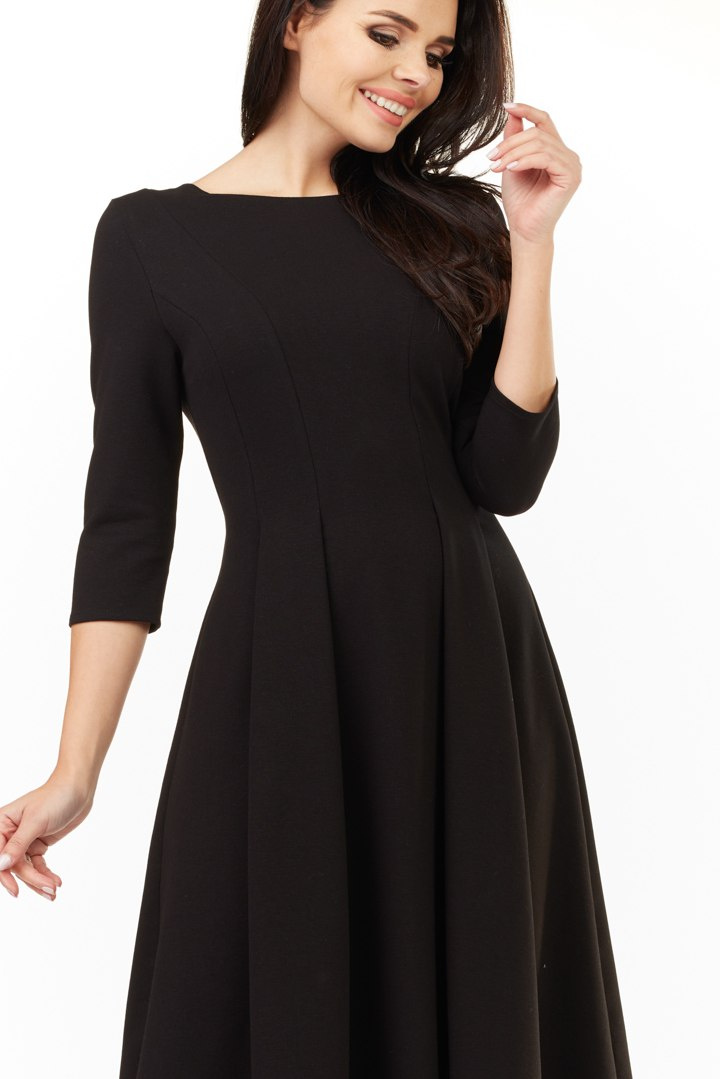 Elegancka sukienka midi rozkloszowana z długim rękawem czarna M155 Elegancka sukienka midi rozkloszowana z długim rękawem czarna M155