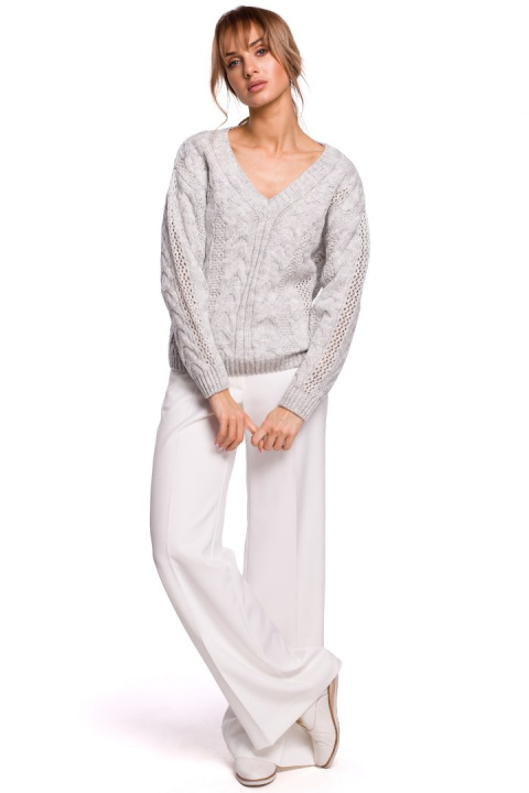Lekki sweter damski ażurowy z dekoltem w serek szary me510 Lekki sweter damski ażurowy z dekoltem w serek szary me510