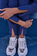 Spodnie damskie z prostymi nogawkami z rozcięciami indygo me493