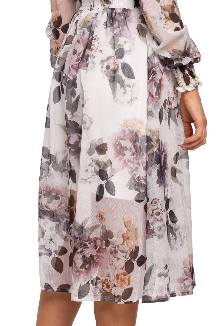 Sukienka szyfonowa midi z gumką w kwiaty fason A długi rękaw m1 S213