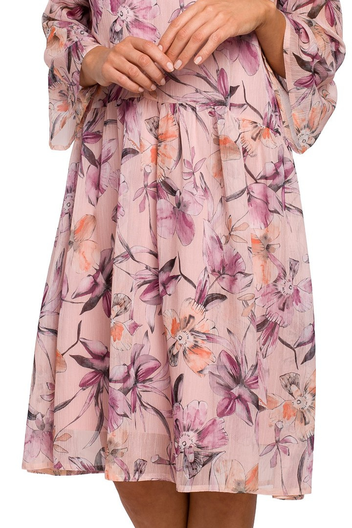 Zwiewna sukienka szyfonowa midi w kwiaty dekolt V rękaw 3/4 m2 S214