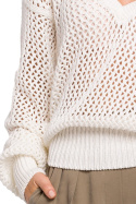 Luźny sweter damski splot z dużymi oczkami dekolt V ecru S219