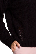 Lekki sweter damski ażurowy z dekoltem w serek czarny me510