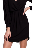 Sukienka mini z zakładkami i długim bufiastym rękawem czarna K044