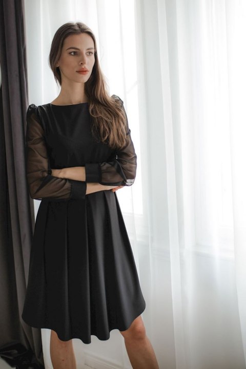 Elegancka sukienka midi z długim rękawem z siatki czarna L082 Elegancka sukienka midi z długim rękawem z siatki czarna L082