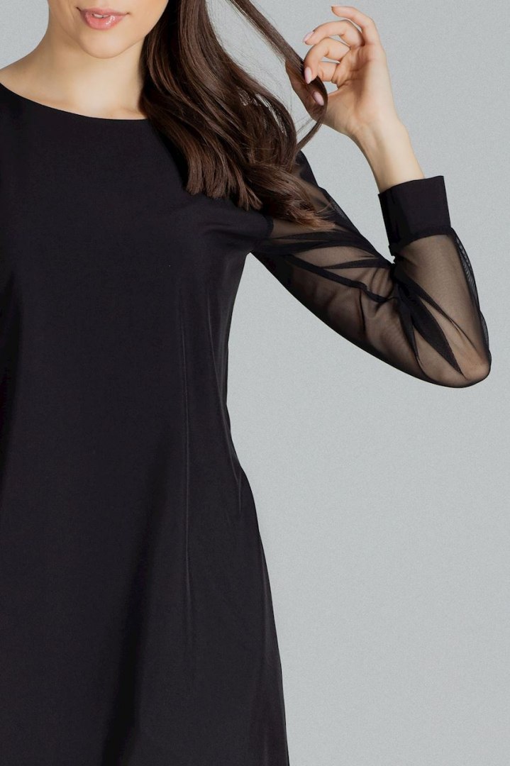 Elegancka sukienka midi z długim rękawem i dłuższym tyłem czarna L082 Elegancka sukienka midi z długim rękawem i dłuższym tyłem czarna L082
