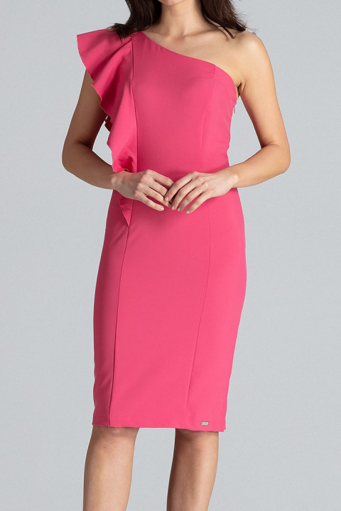 Elegancka sukienka dopasowana na jedno ramię z falbaną koralowa K488 Elegancka sukienka dopasowana na jedno ramię z falbaną koralowa K488