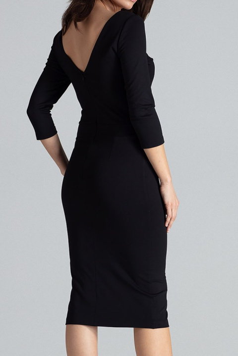 Elegancka sukienka midi z wiskozy dopasowana z dekoltem V czarna K476 Elegancka sukienka midi z wiskozy dopasowana z dekoltem V czarna K476