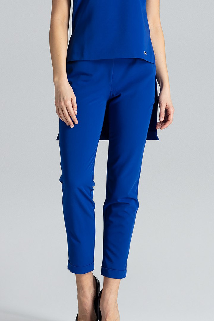 Komplet damski klasyczne spodnie i bluzka bez rękawów niebieski K484