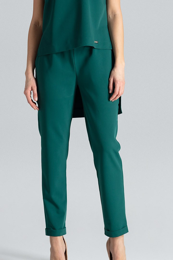 Komplet damski klasyczne spodnie i bluzka bez rękawów zielony K484