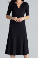 Elegancka sukienka midi rozkloszowana w kliny z wiskozy czarna K478