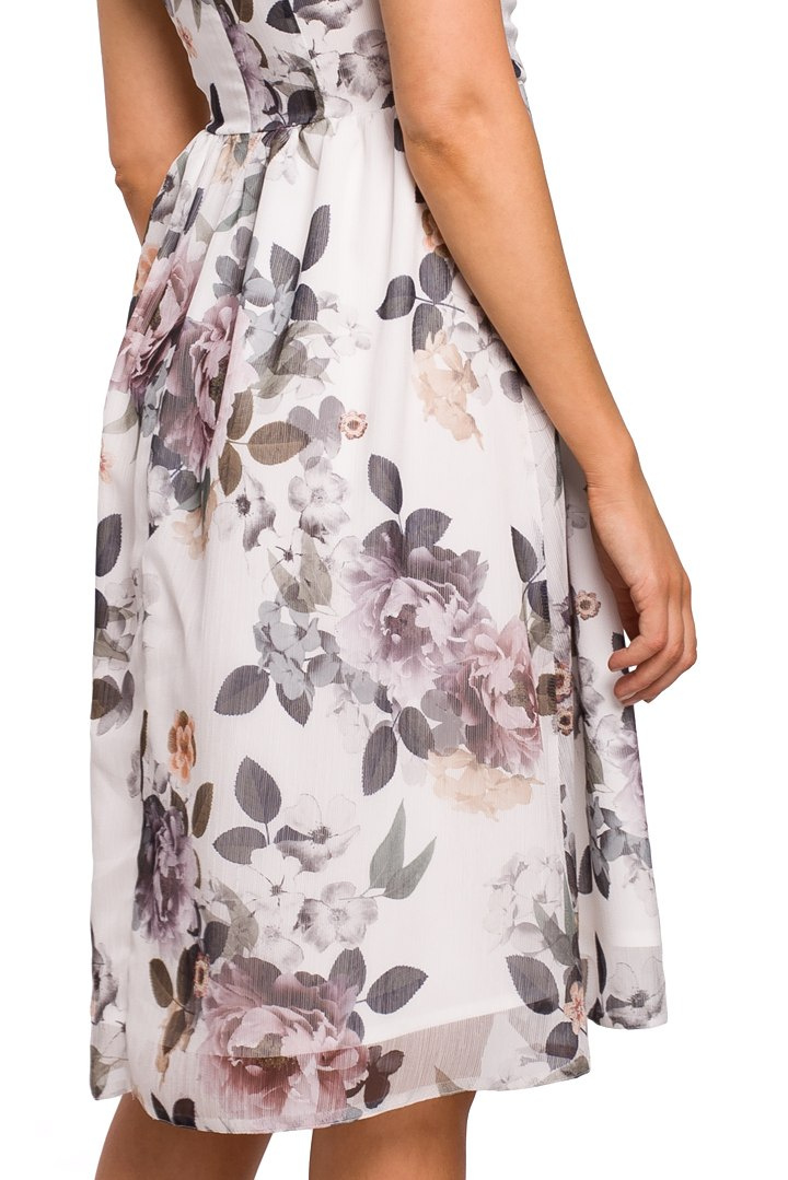 Elegancka sukienka szyfonowa w kwiaty bez rękawów dekolt V m1 S225