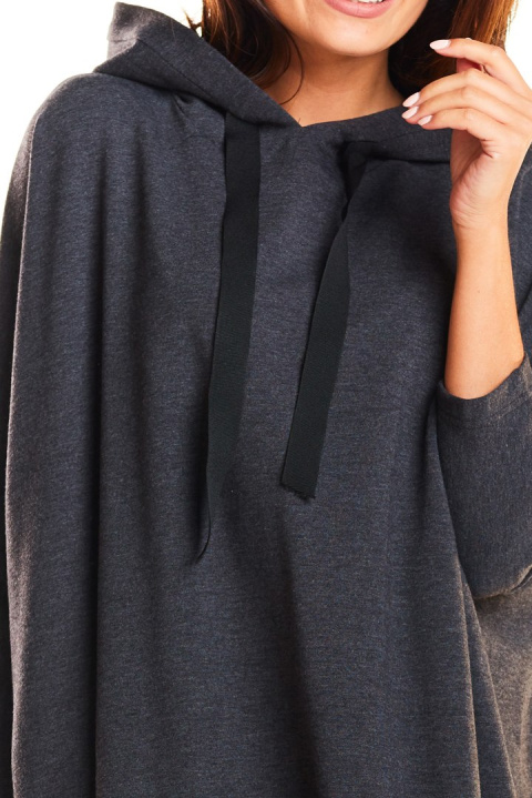 Bluza damska oversize z kapturem i falbanką na dole grafitowa M184 Bluza damska oversize z kapturem i falbanką na dole grafitowa M184