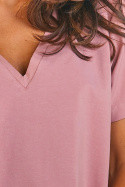 Luźna bluzka damska z krótkim rękawem i dekoltem V różowa M203