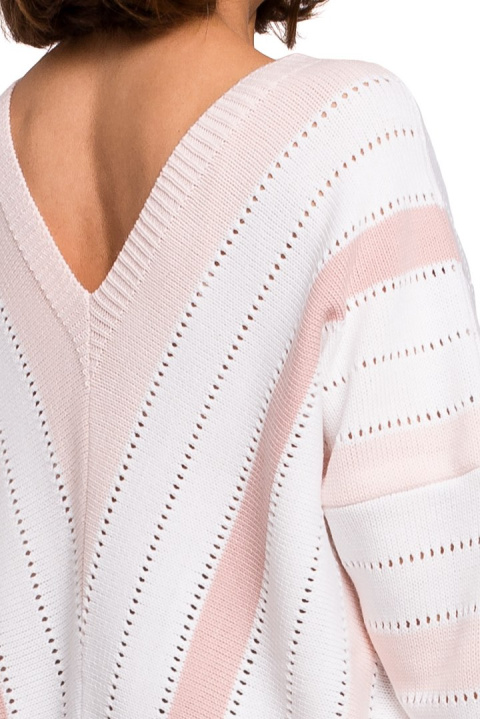 Elegancki sweter damski z dekoltem V z przodu i ztyłu różowy S218 Elegancki sweter damski z dekoltem V z przodu i ztyłu różowy S218