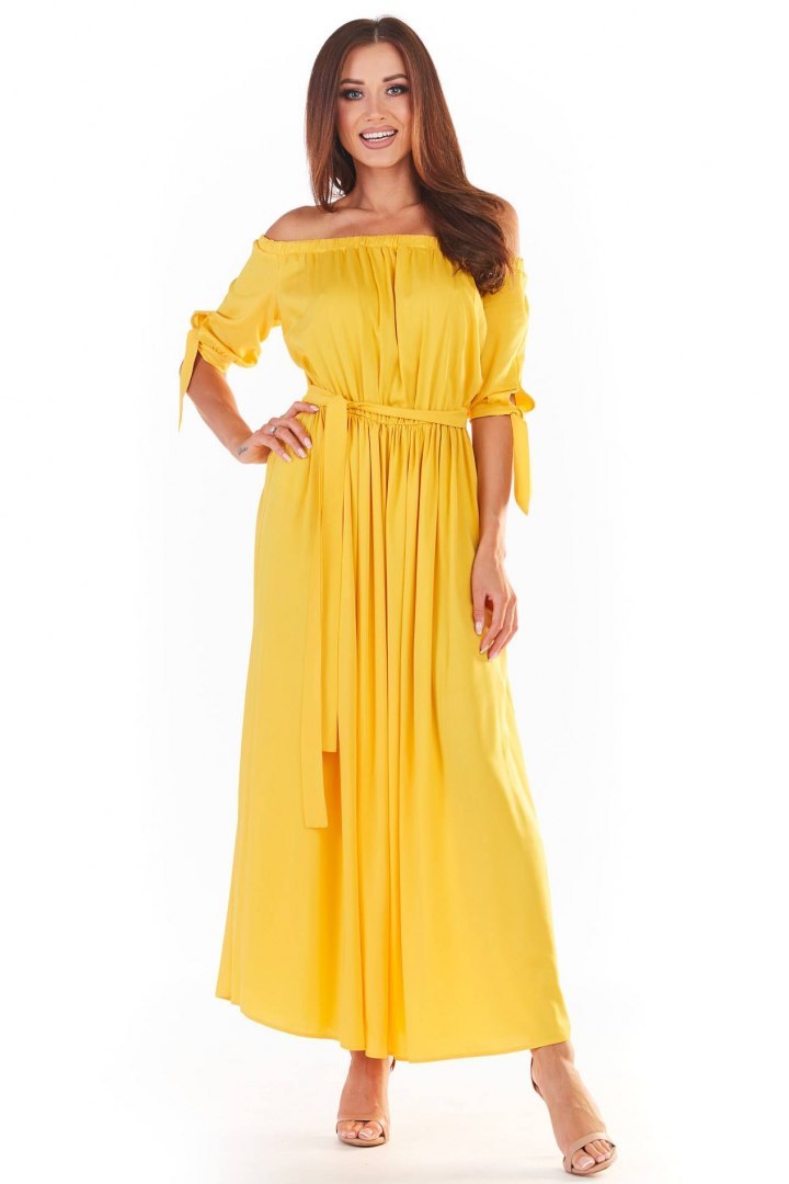 Letnia sukienka maxi hiszpanka z wiskozy odkryte ramiona żółta A357