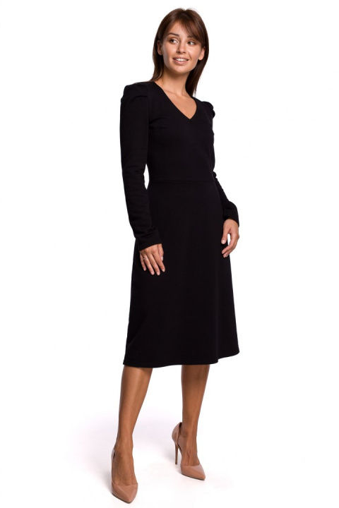 Elegancka sukienka midi z długim rękawem fason A dekolt V czarna B162 Elegancka sukienka midi z długim rękawem fason A dekolt V czarna B162