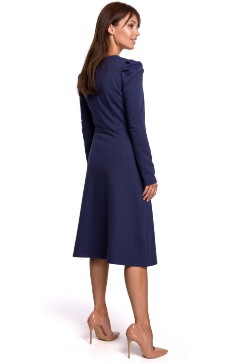 Elegancka sukienka midi z długim rękawem fason A dekolt V niebieska B162 Elegancka sukienka midi z długim rękawem fason A dekolt V niebieska B162